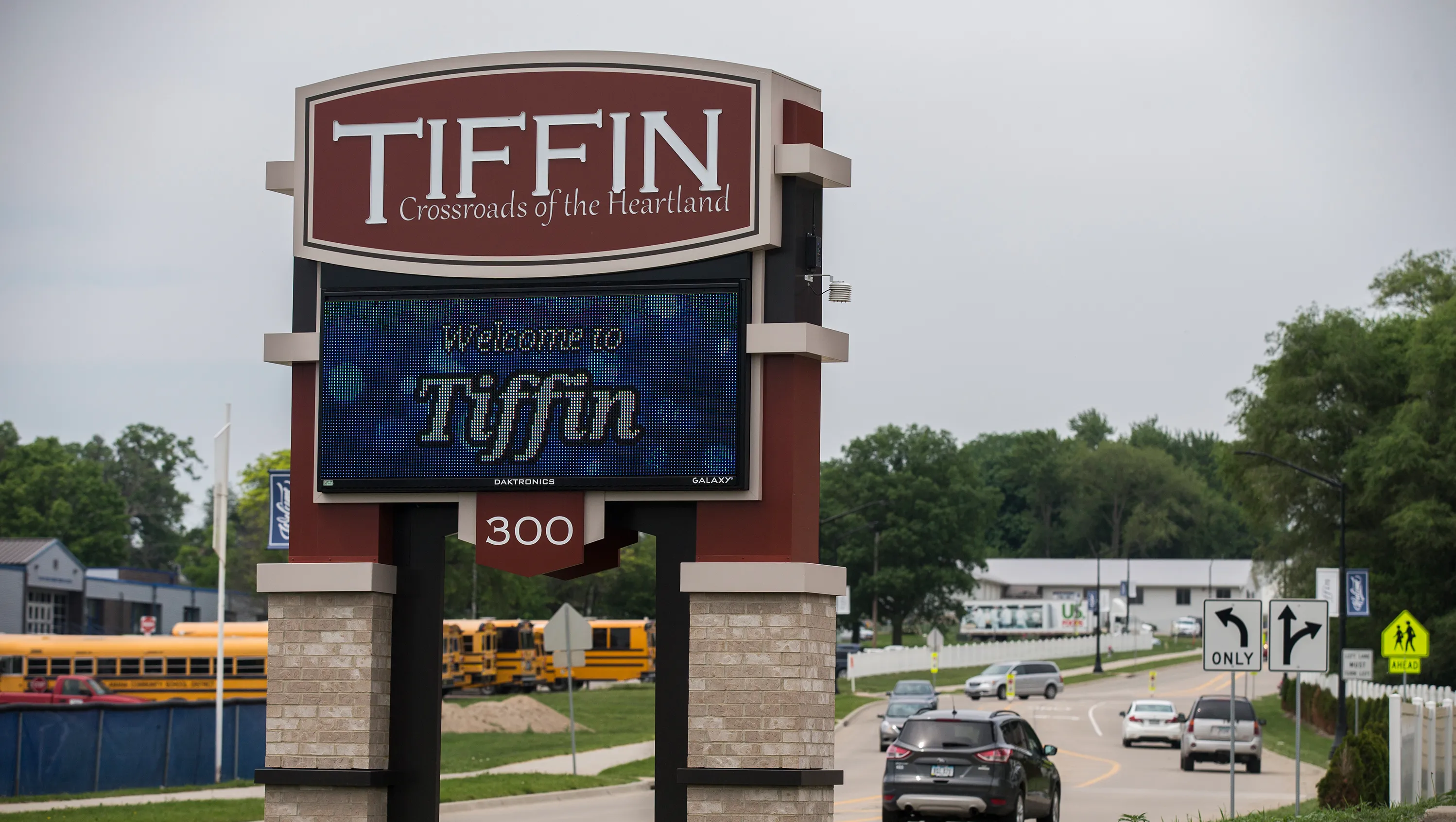 Dump trailer rental in Tiffin, Iowa